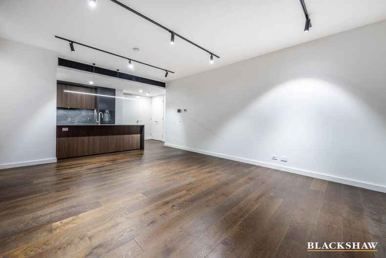 76/7 State Circle Forrest 76/7 State Circle Forrest