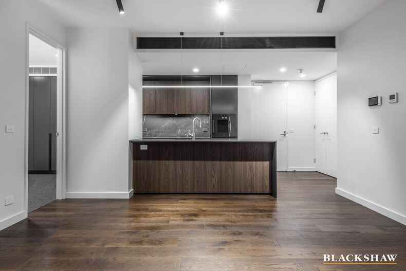 76/7 State Circle Forrest 76/7 State Circle Forrest