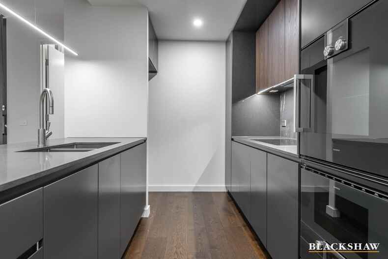 76/7 State Circle Forrest 76/7 State Circle Forrest