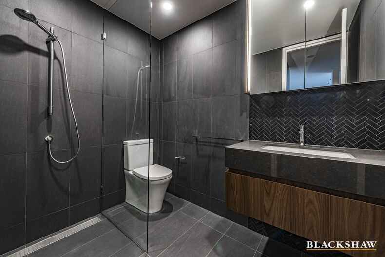 76/7 State Circle Forrest 76/7 State Circle Forrest