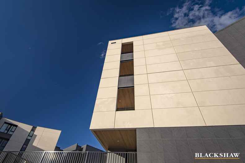 76/7 State Circle Forrest 76/7 State Circle Forrest