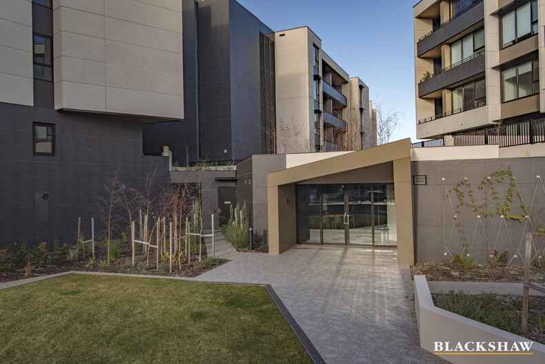 76/7 State Circle Forrest 76/7 State Circle Forrest