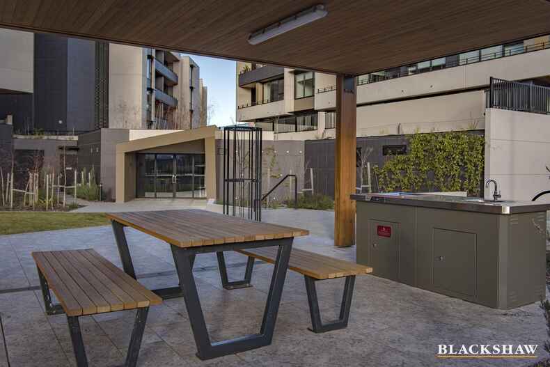 76/7 State Circle Forrest 76/7 State Circle Forrest