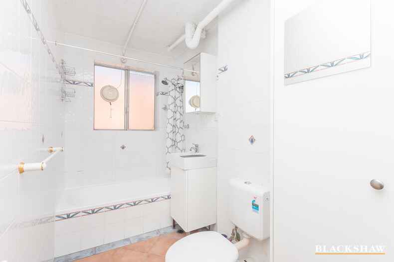 2/9 Crest Road Queanbeyan 2/9 Crest Road Queanbeyan