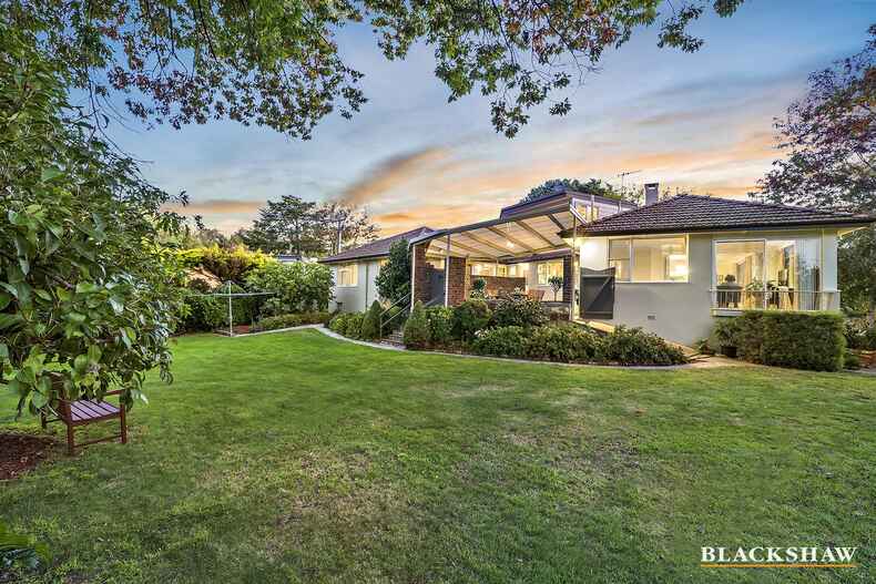 9 Daly Street Deakin