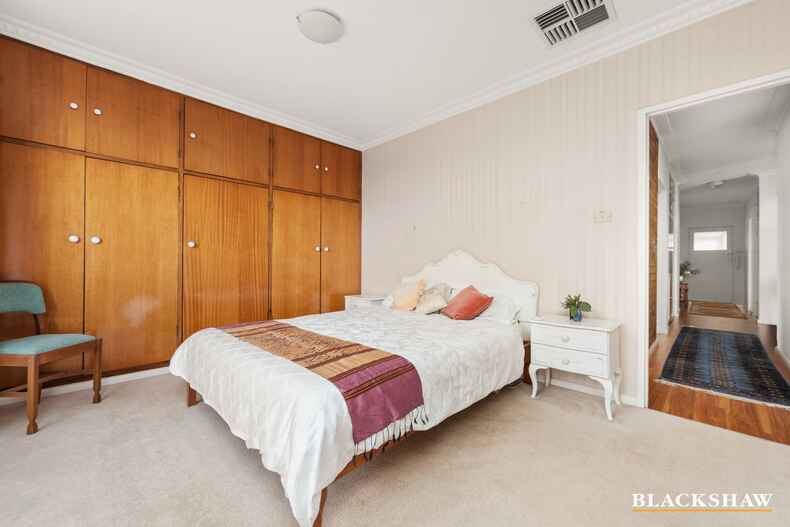 6 Mosman Place Narrabundah
