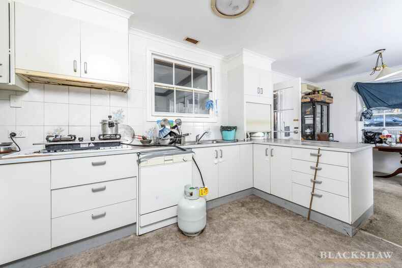 24 Folingsby Street Weston