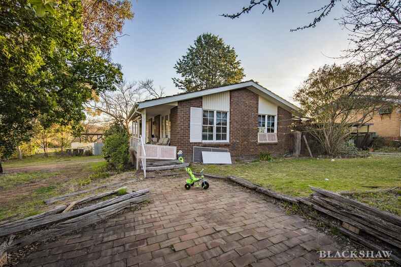 24 Folingsby Street Weston