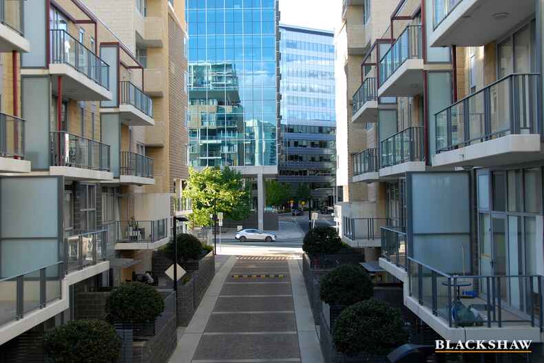 62/3 London Circuit City 62/3 London Circuit City