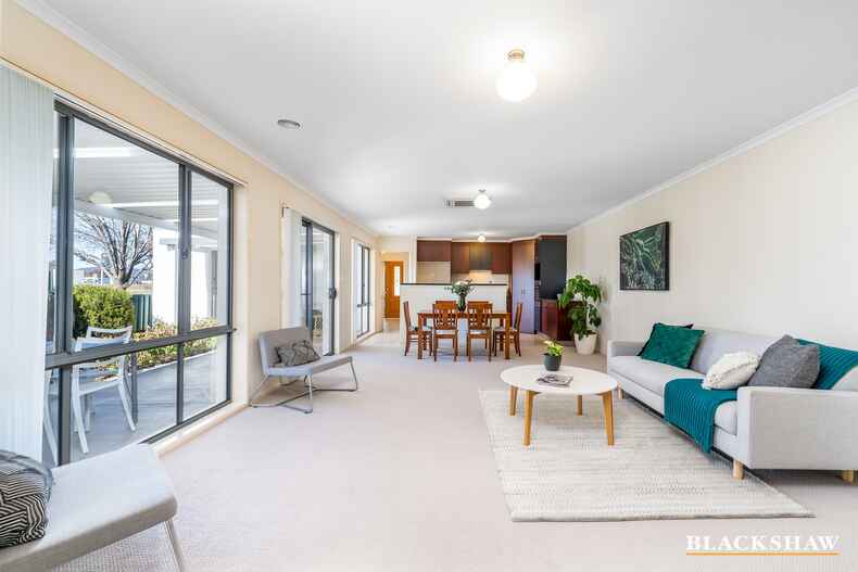 169 Anthony Rolfe Avenue Gungahlin 169 Anthony Rolfe Avenue Gungahlin