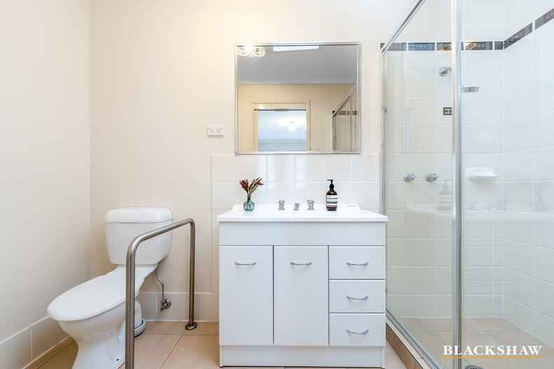 169 Anthony Rolfe Avenue Gungahlin 169 Anthony Rolfe Avenue Gungahlin