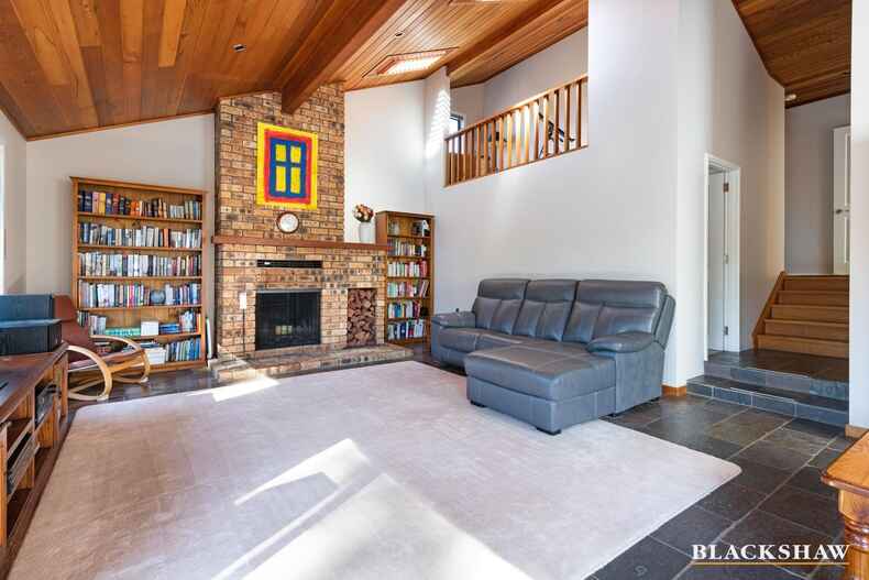 75 Shackleton Circuit Mawson