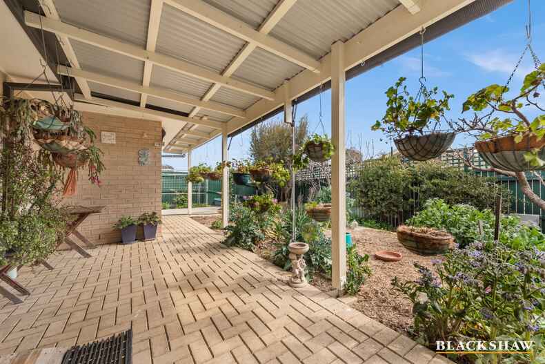 9 Bryan Hudson Street Macgregor 9 Bryan Hudson Street Macgregor