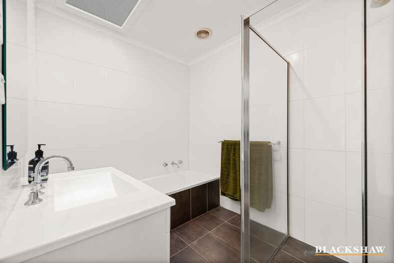 11 Mcgowen Close Spence