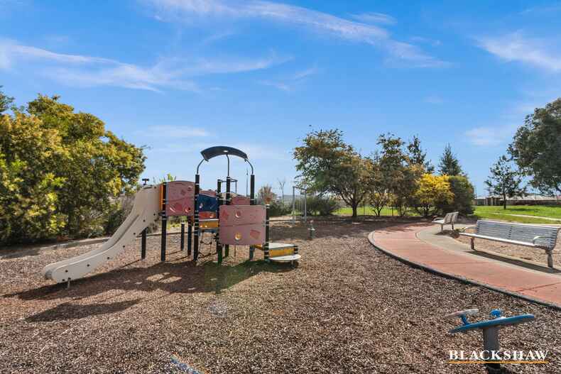 9 Bryan Hudson Street Macgregor 9 Bryan Hudson Street Macgregor