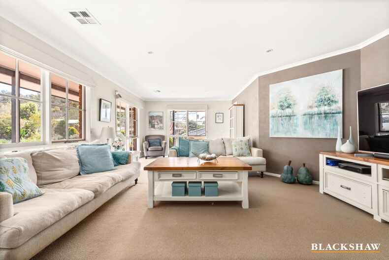 11 Weavers Crescent Theodore 11 Weavers Crescent Theodore