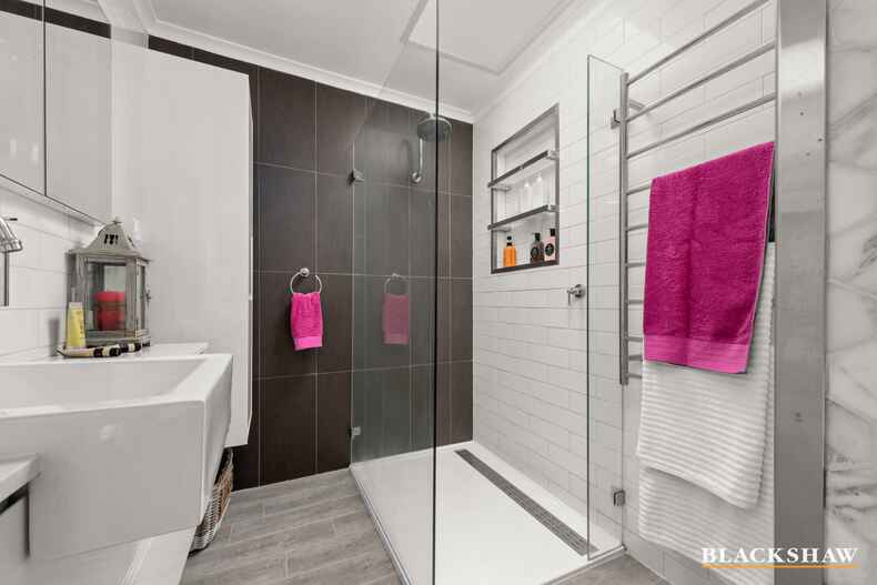 11 Weavers Crescent Theodore 11 Weavers Crescent Theodore