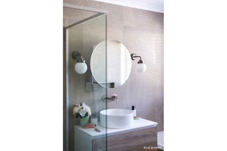 11 Weavers Crescent Theodore 11 Weavers Crescent Theodore