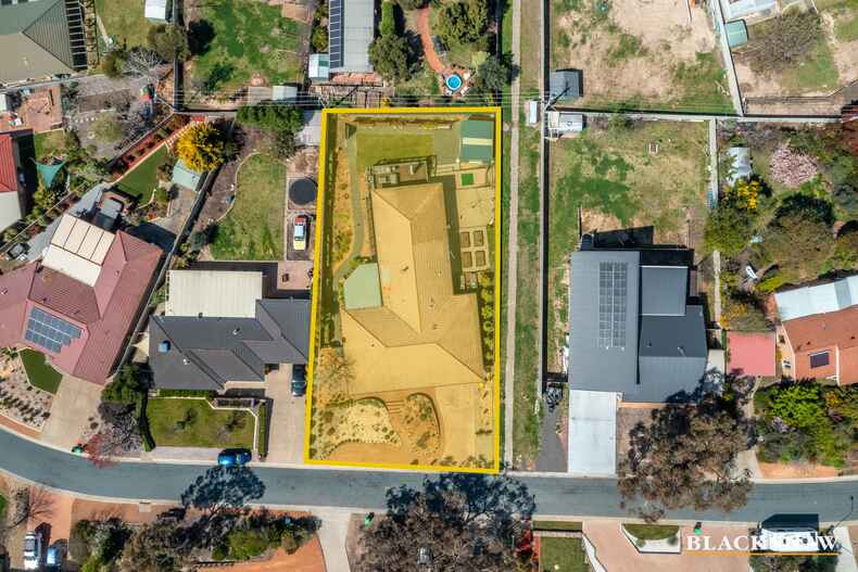 11 Weavers Crescent Theodore 11 Weavers Crescent Theodore