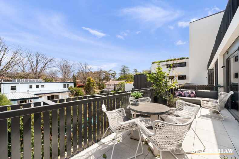 22/22 Canberra Avenue Forrest