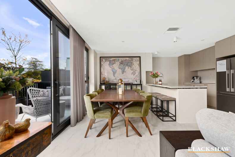 22/22 Canberra Avenue Forrest