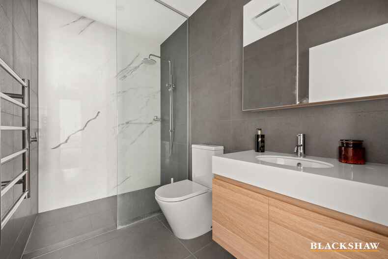 22/22 Canberra Avenue Forrest