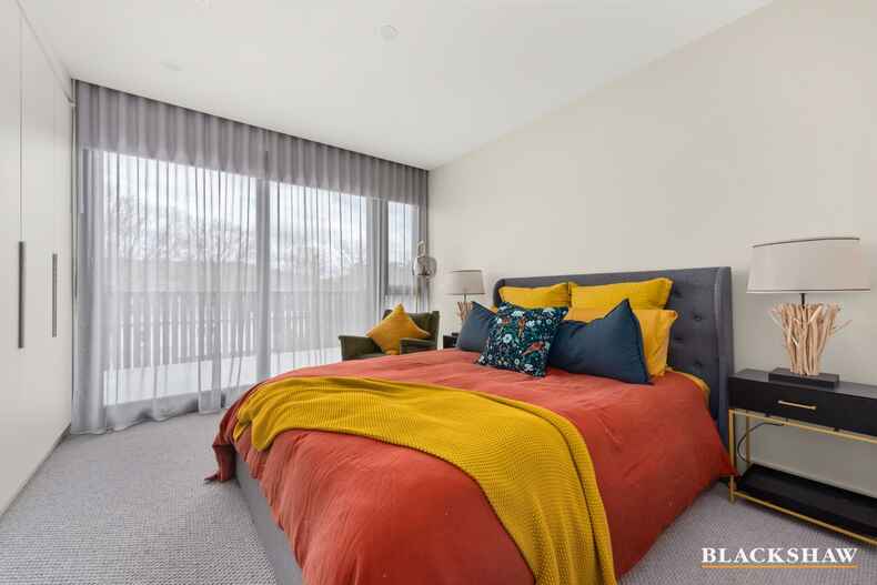 22/22 Canberra Avenue Forrest