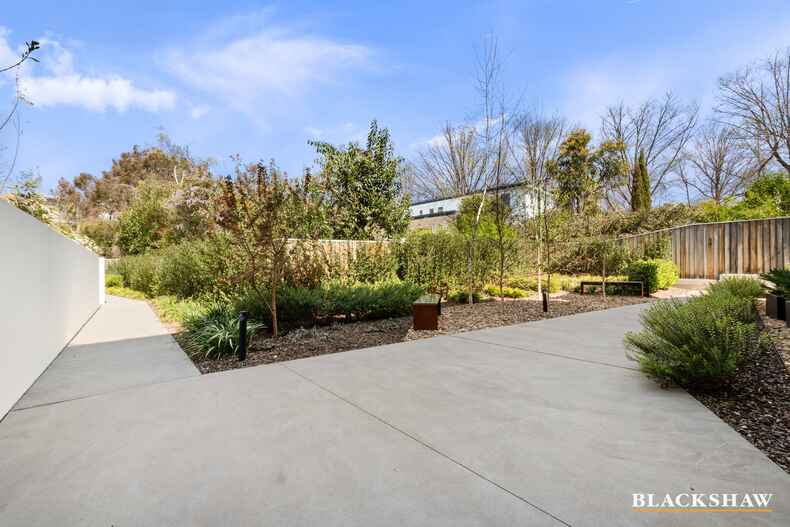 22/22 Canberra Avenue Forrest