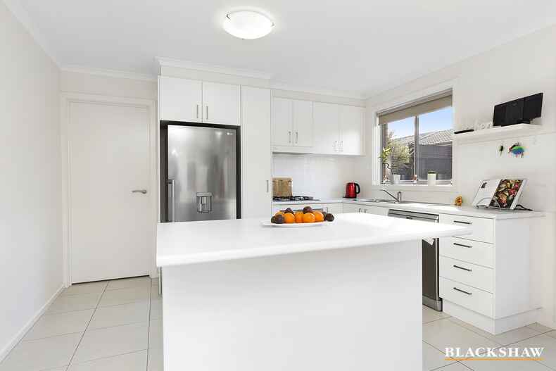 21 Neil Currie Street Casey 21 Neil Currie Street Casey