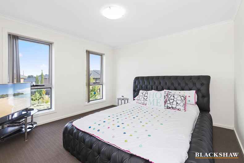 21 Neil Currie Street Casey 21 Neil Currie Street Casey