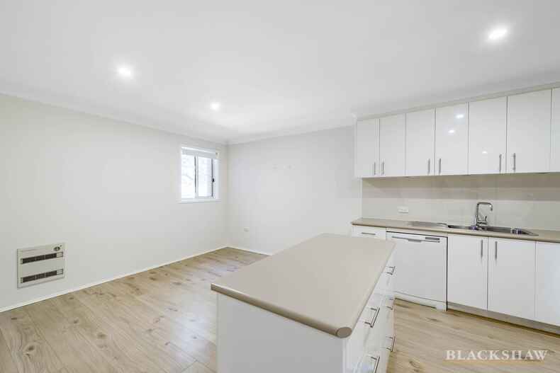 60B/12 Albermarle Place Phillip