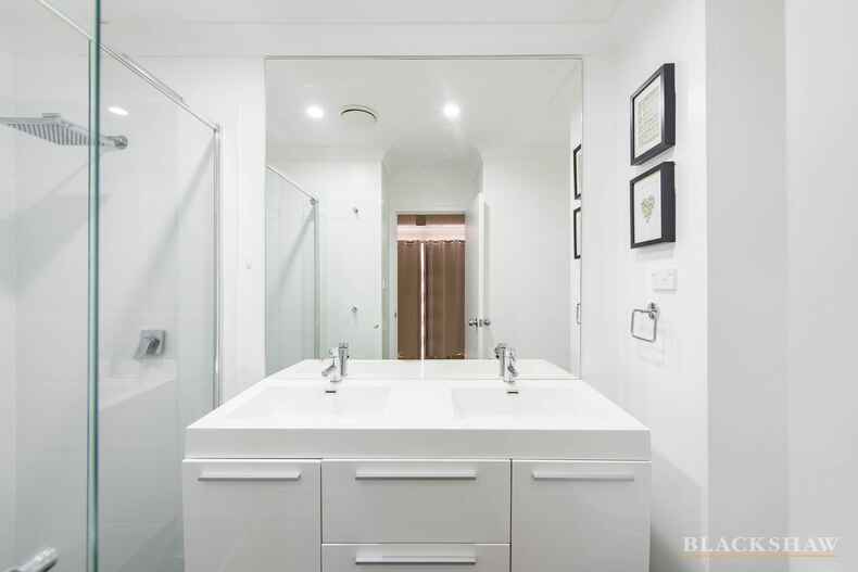 60B/12 Albermarle Place Phillip