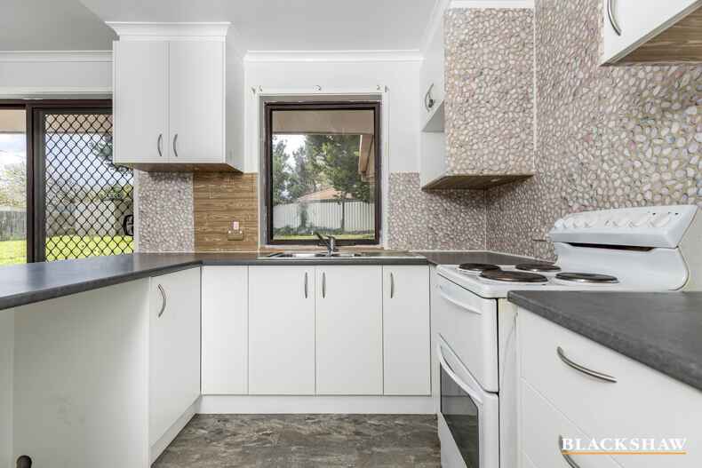 5 Craig Place Florey