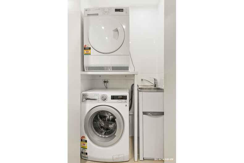 11/30 Blackall Street Barton 11/30 Blackall Street Barton