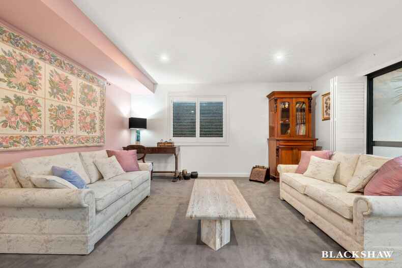 1/12 Gilmore Crescent Garran