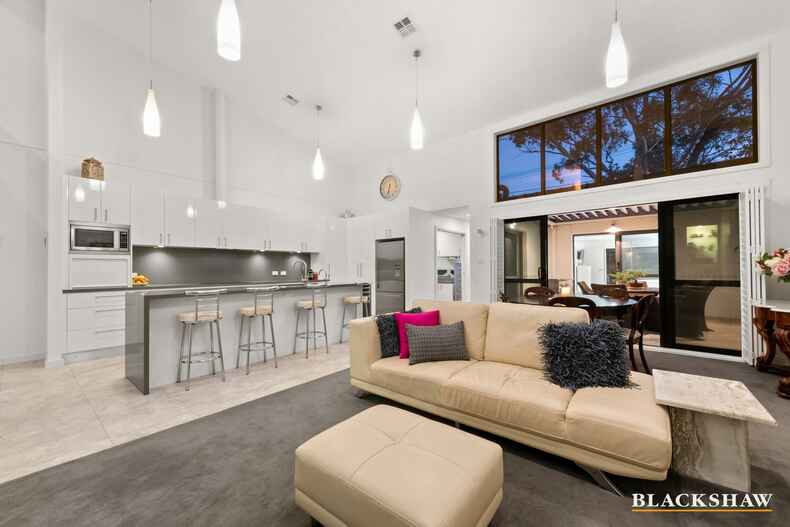 1/12 Gilmore Crescent Garran