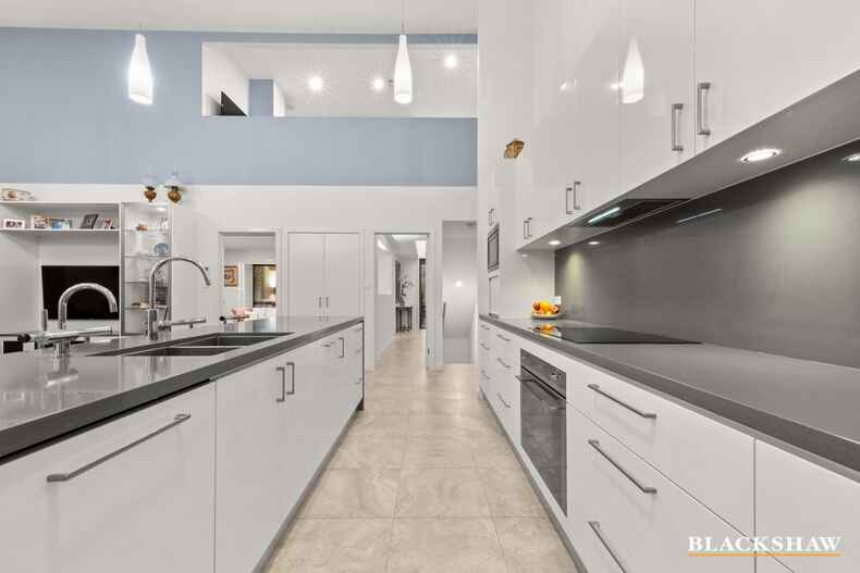 1/12 Gilmore Crescent Garran