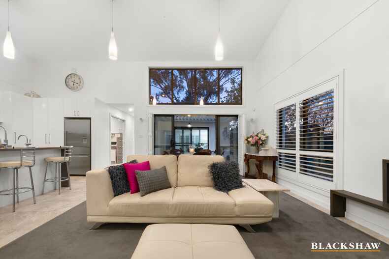 1/12 Gilmore Crescent Garran