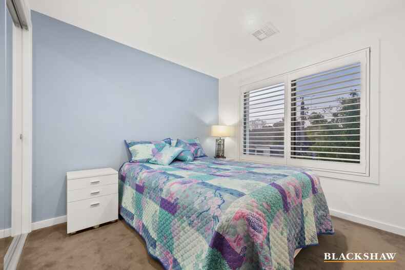 1/12 Gilmore Crescent Garran