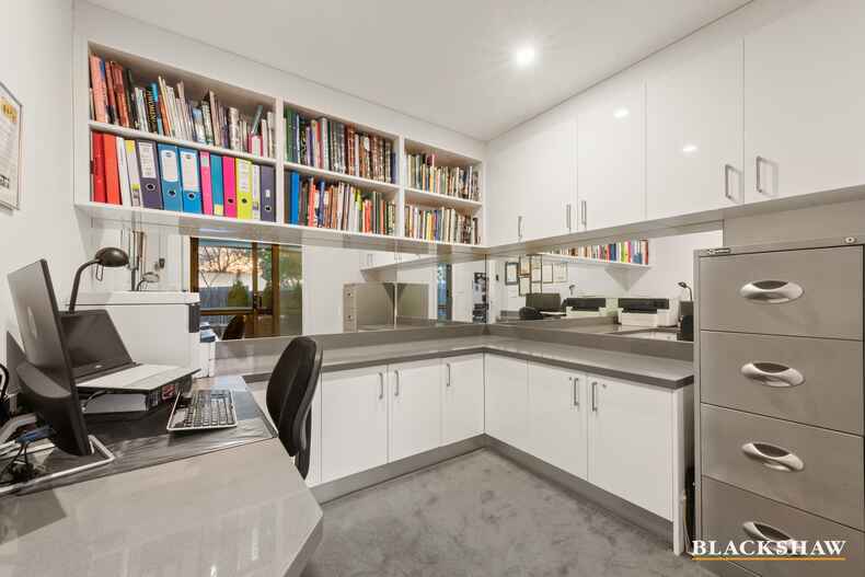 1/12 Gilmore Crescent Garran