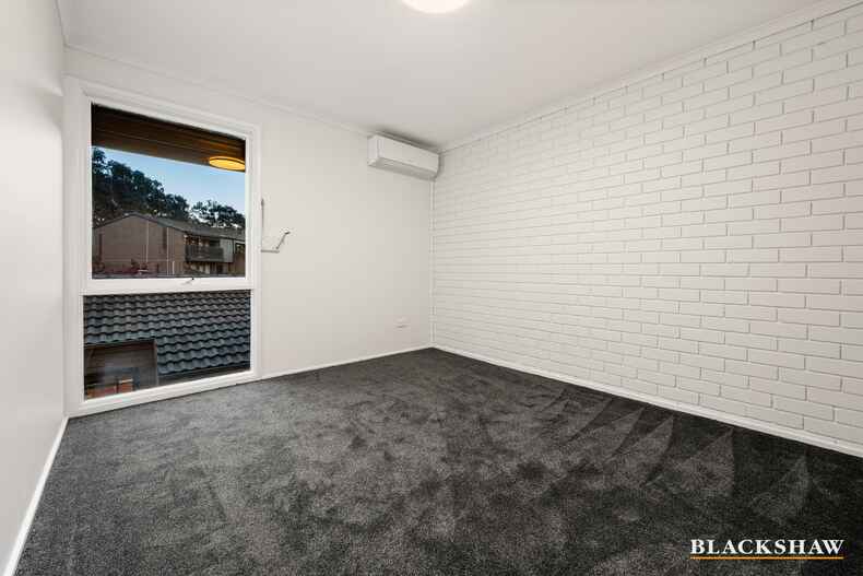 15 English Court Phillip