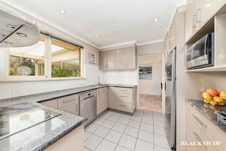 39 Cassinia Street O'Connor 39 Cassinia Street O'Connor