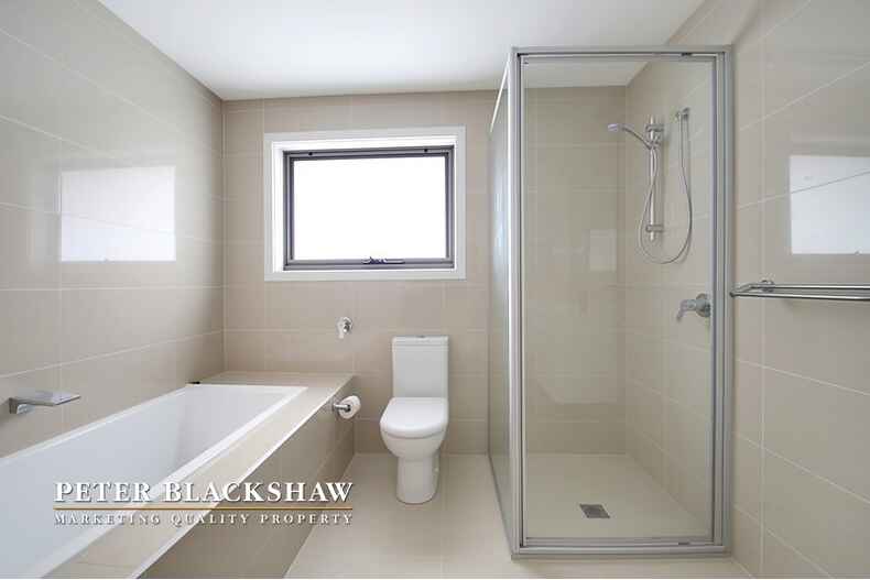 Lot 1/ALLURE 1/50 Victoria Owen Circuit Casey Lot 1/ALLURE 1/50 Victoria Owen Circuit Casey