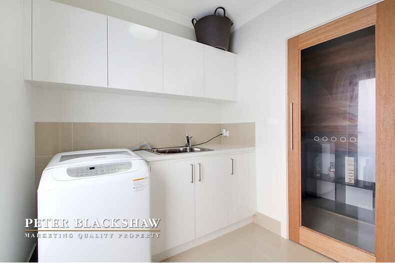 Lot 1/ALLURE 1/50 Victoria Owen Circuit Casey Lot 1/ALLURE 1/50 Victoria Owen Circuit Casey