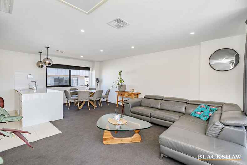 71/2 Rouseabout Street Lawson 71/2 Rouseabout Street Lawson