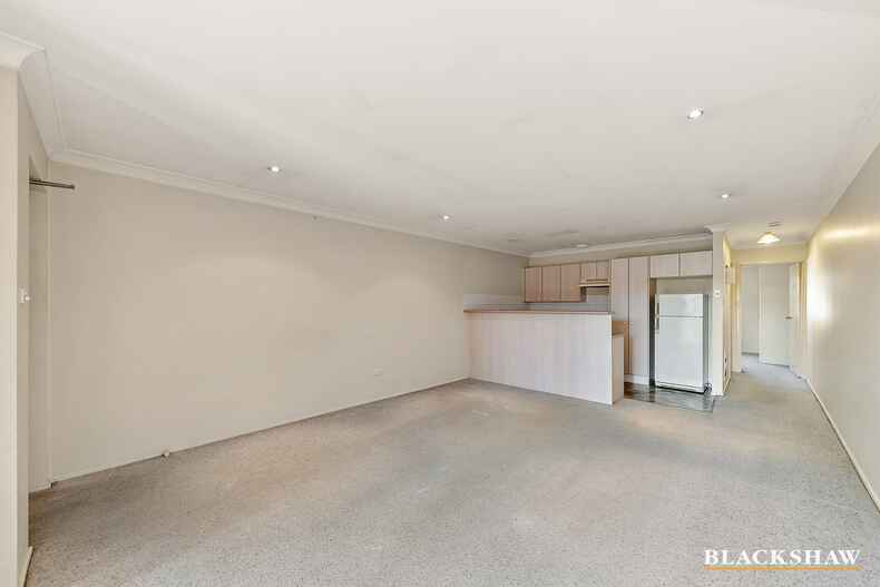 28/12 Albermarle Place Phillip