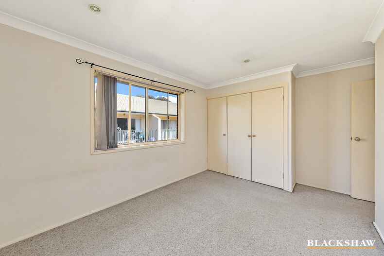 28/12 Albermarle Place Phillip