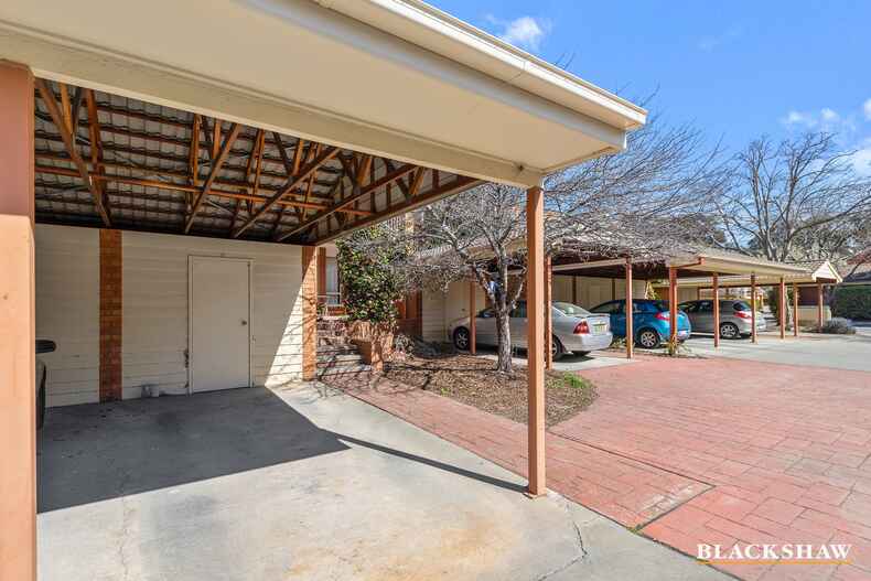 28/12 Albermarle Place Phillip