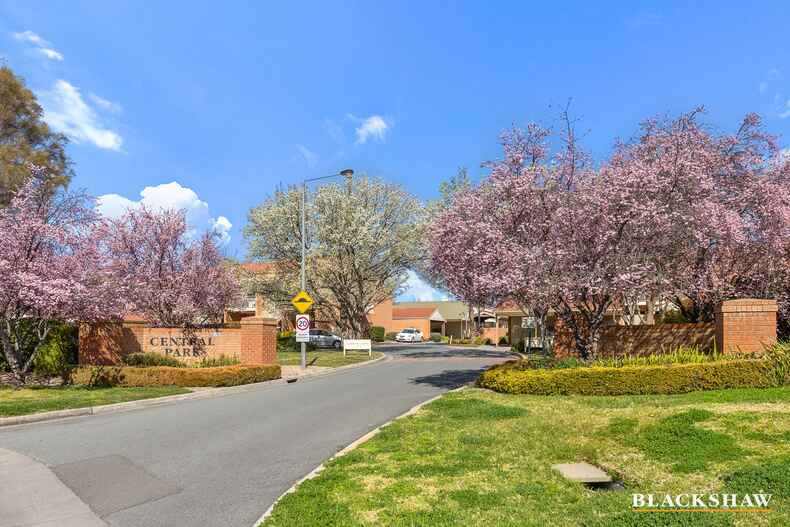 28/12 Albermarle Place Phillip