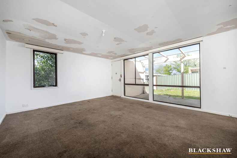 134 Livingston Avenue Kambah 134 Livingston Avenue Kambah